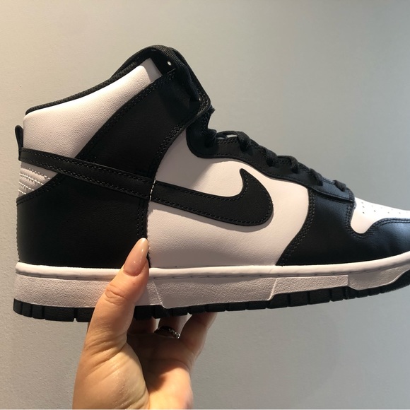 BRAND NEW, AUTHENTIC Nike High Top Dunks, size 11 men’s - Picture 9 of 10